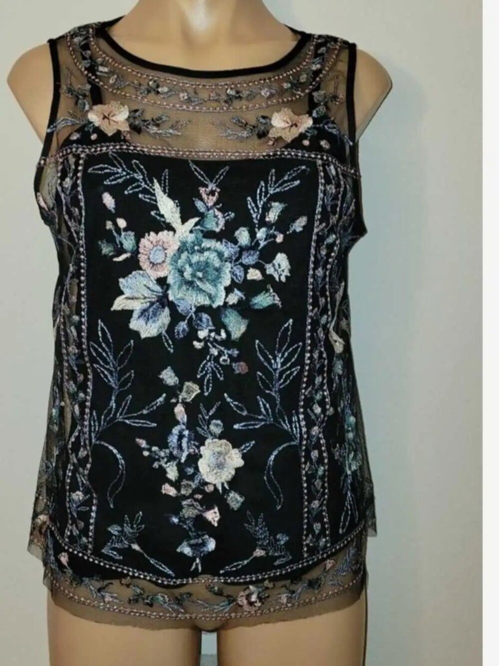 Women's Stunning Ricki's Black Floral Embroidered Sleeveless Blouse